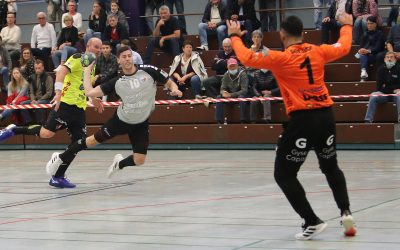 Mit Abstand und Absperrband