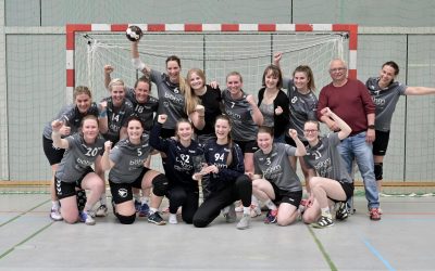 Damen feiern Titel und Aufstieg